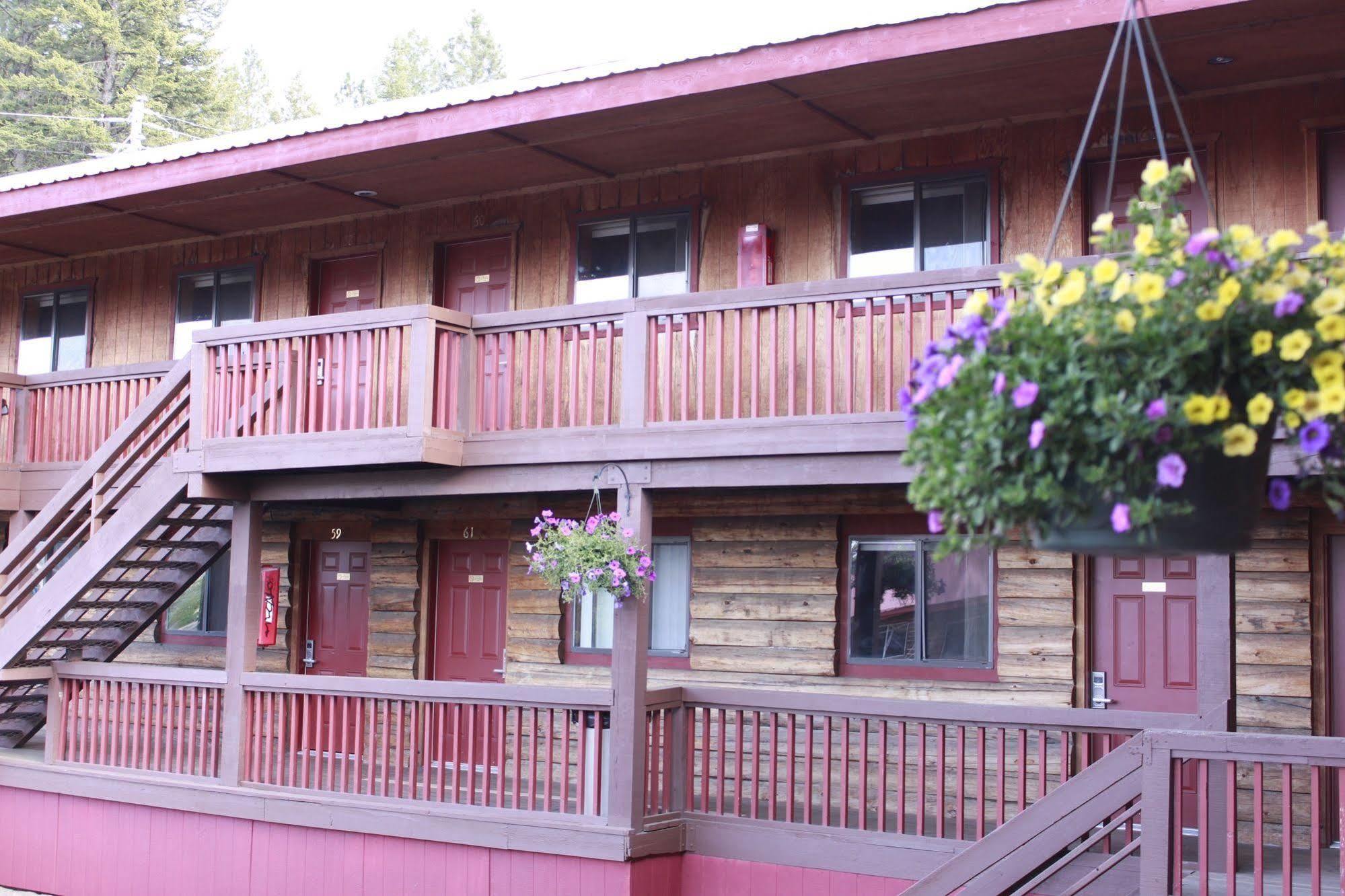 Rustic Inn McCall Bagian luar foto